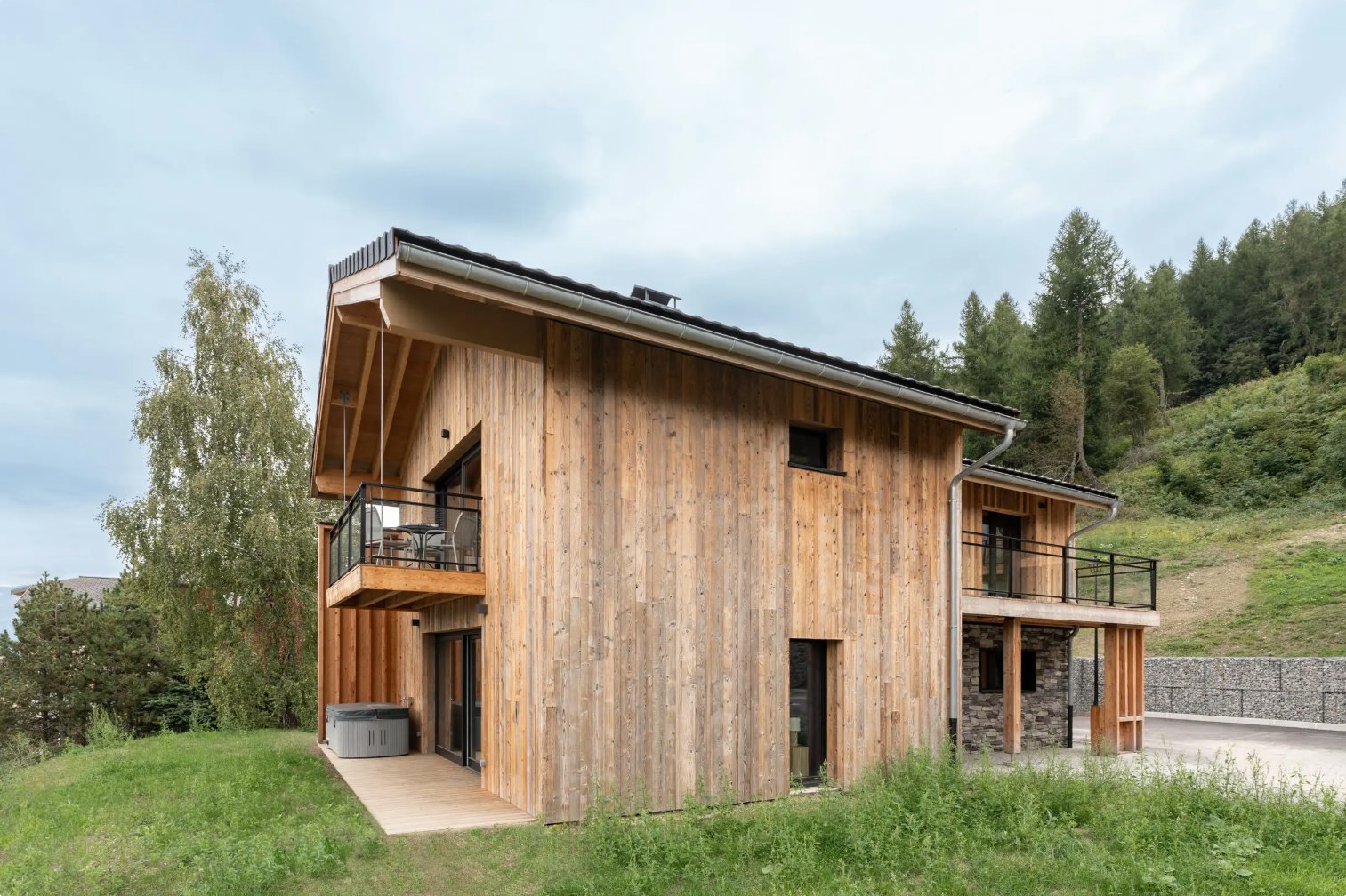 Chalet ASTRO La Plagne Montalbert - Vue arrière du chalet en bois